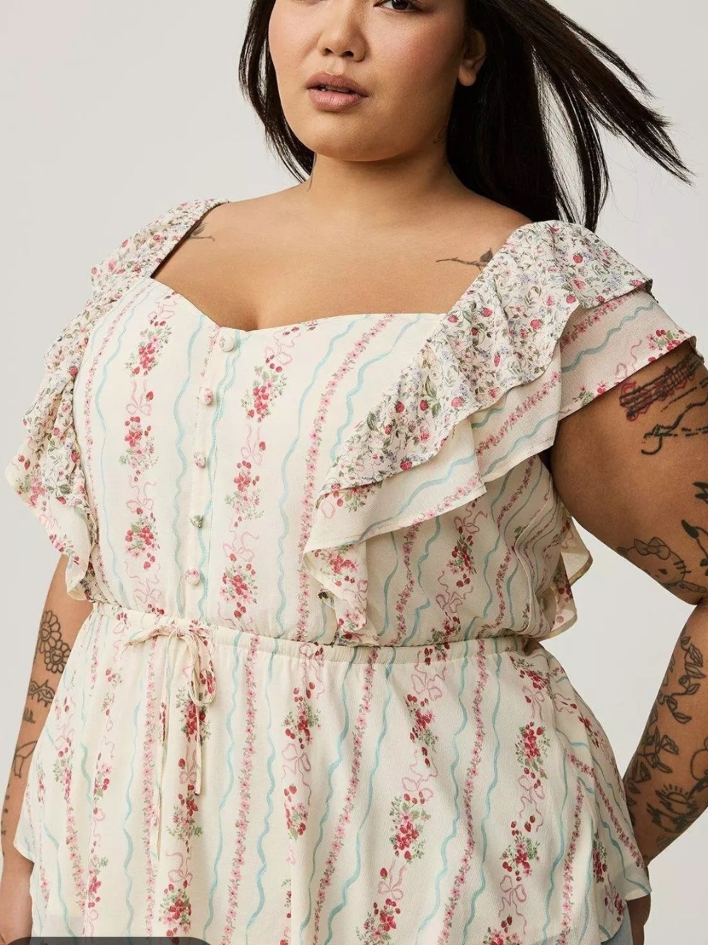 Torrid Cream Chiffon Strawberries & Bows Floral Top Ruffle Sleeve Size 1X